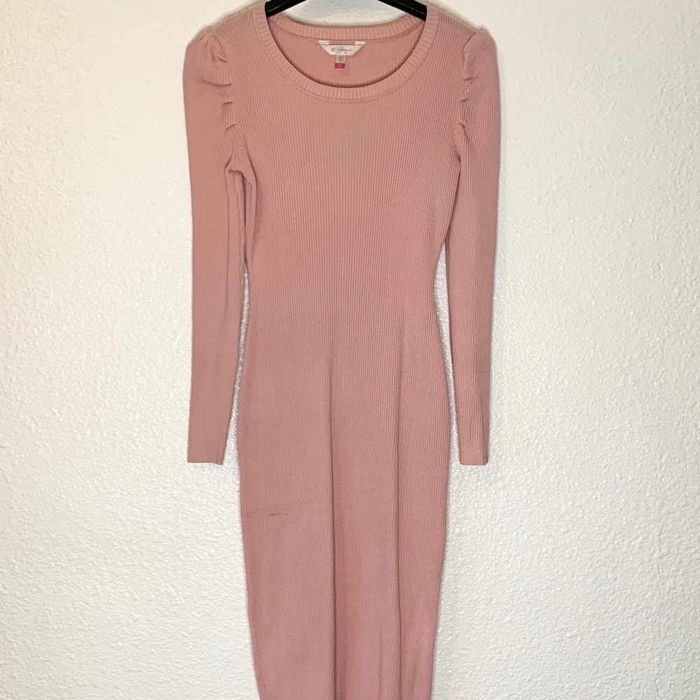 Blush Pink Ribbed Long Sleeve Midi Dress – Soft, Feminine & Flattering